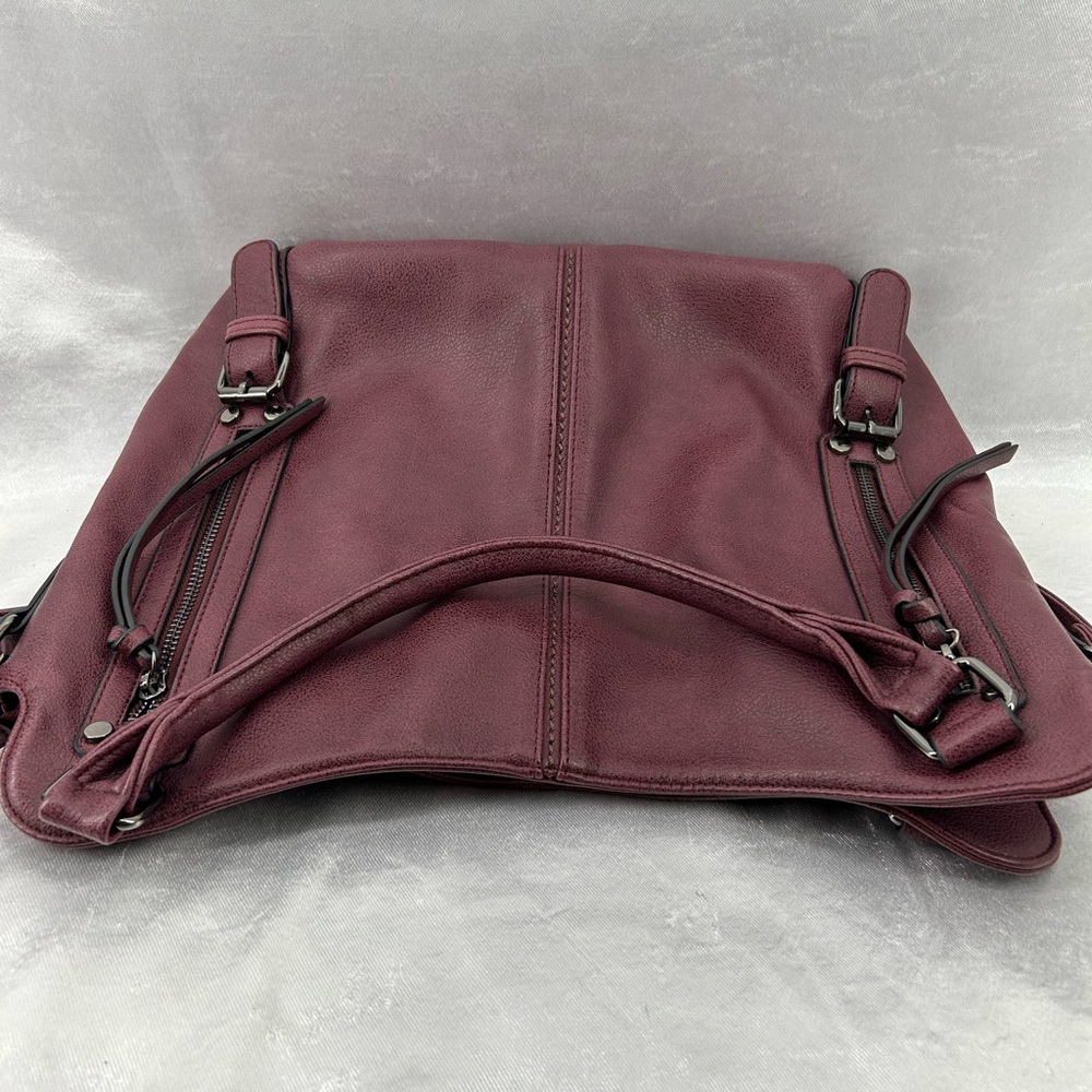 Realer Shoulder Bag - Picture 6 of 13